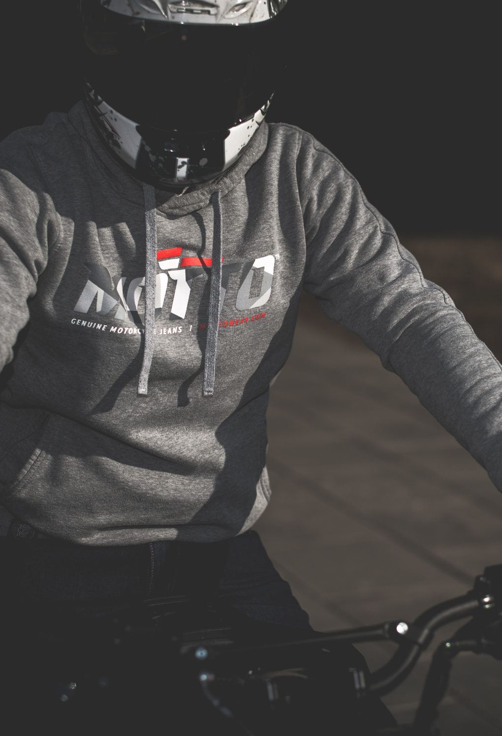 HOODIE GRAY